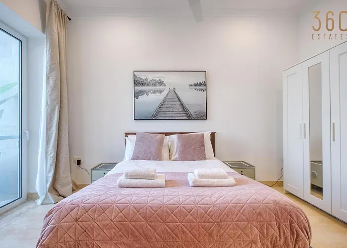 2br Seafront Elegance With Balcony & Sea Views By 360 Estates *