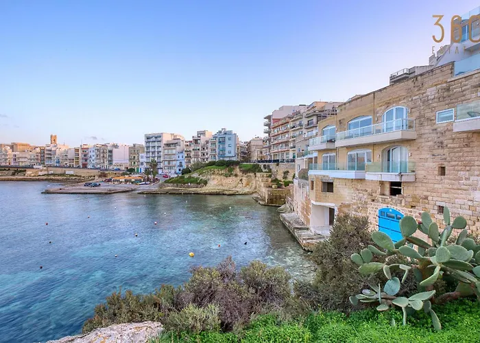 Διαμέρισμα 2br Seafront Elegance With Balcony & Sea Views By 360 Estates