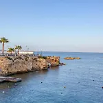 公寓 2br Seafront Elegance With Balcony & Sea Views By 360 Estates *