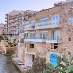 2br Seafront Elegance With Balcony & Sea Views By 360 Estates 圣保罗湾城