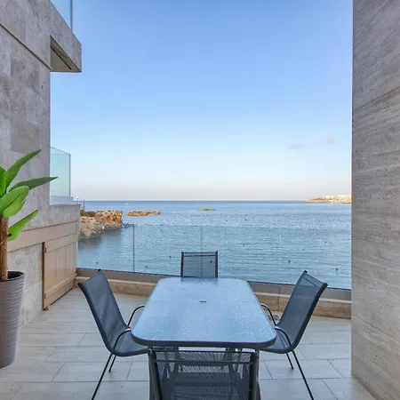 Appartement 2br Seafront Elegance With Balcony & Sea Views By 360 Estates