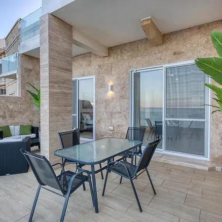 2br Seafront Elegance With Balcony & Sea Views By 360 Estates Lejlighed