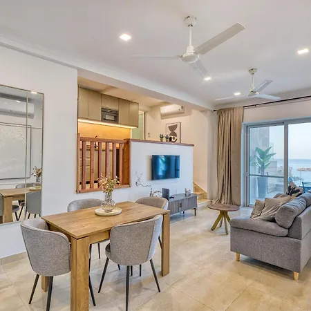 Appartement 2br Seafront Elegance With Balcony & Sea Views By 360 Estates *